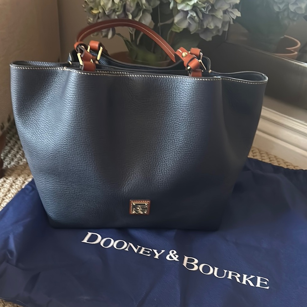 Dooney & Bourke Blue Tote with Elegant Wooden Handles